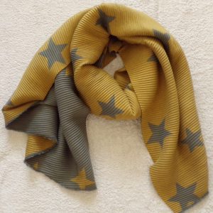 Super Waffle Scarf with Large Solid Star S702M